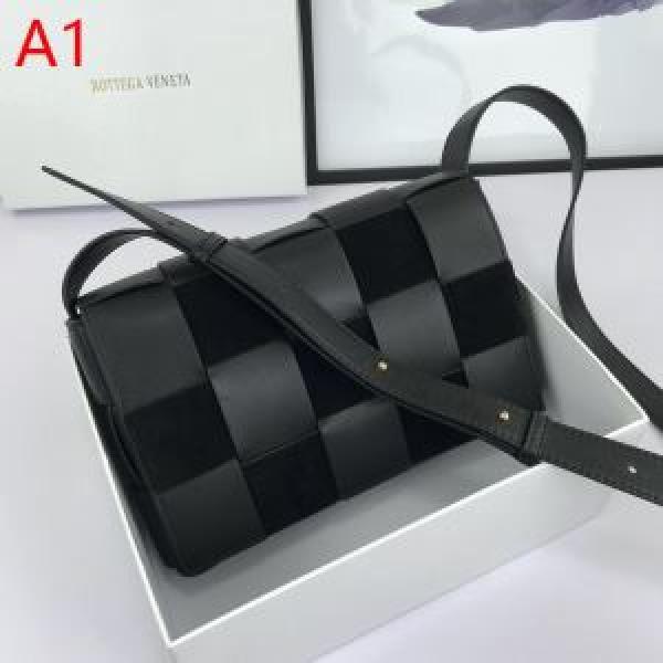 レディースバッグ 【2026春夏】最新コレクション ボッテガ ブランド BOTTEGA VENETA 着回し力も抜群です！多色選択可 夏キレ味をプラス.95.