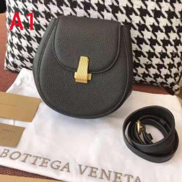 化粧バッグ 夏気分UP最新コレクション ボッテガ ブランド BOTTEGA VENETA  多色選択可 新作コレクションを見る.95.