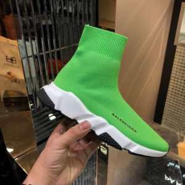 BALENCIAGA Speed Trainer 2026春夏は人気定番 バレンシアガ スピードトレーナー メンズ スニーカー 優雅で都会的な装いに仕上げ