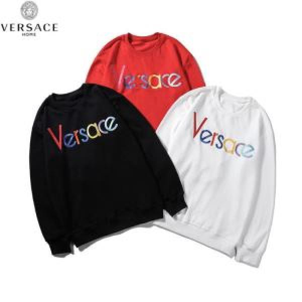 2026年の春夏に着たい 夏大人気のアイテム ヴェルサーチVERSACE プルオーバーパーカー 3色可選