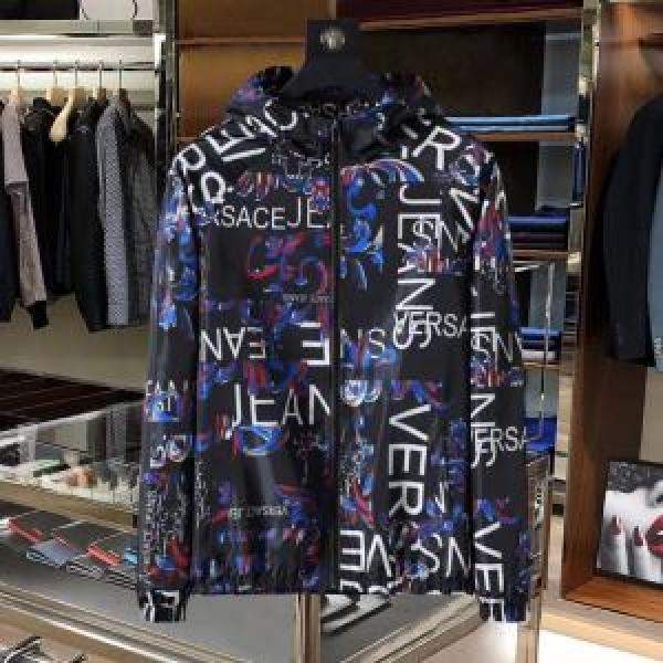 ヴェルサーチVERSACE ブルゾン 2色可選 夏おすすめ人気ブランドアイテム 2026年最新ファッション