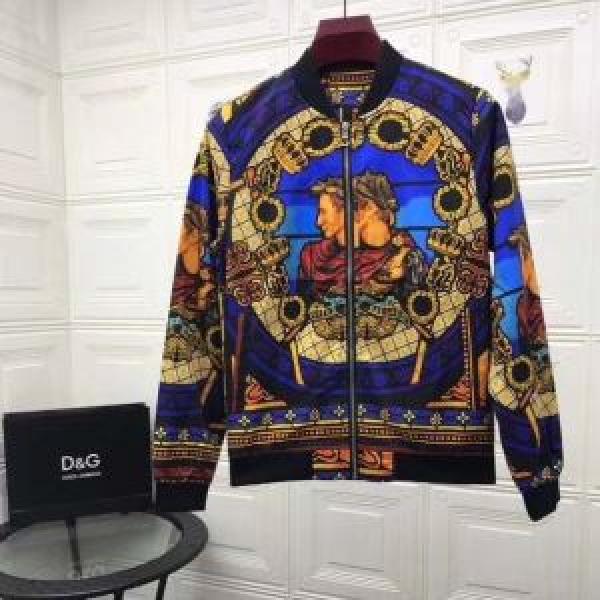 今季のトレンド人気新作 ヴェルサーチVERSACE ブルゾン 2026年春夏のトレンドアイテム