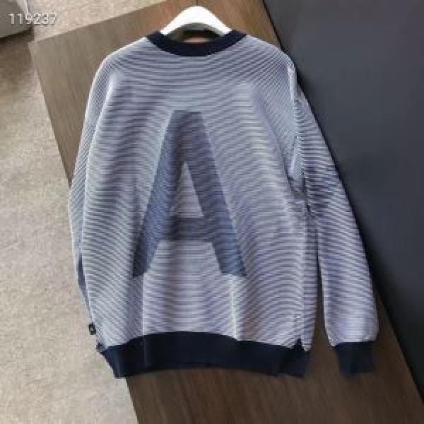 プルオーバーパーカー 秋冬もちろん主役級 アルマーニ 秋ファションのトレンド ARMANI 2026秋のファッショントレンドはこれ