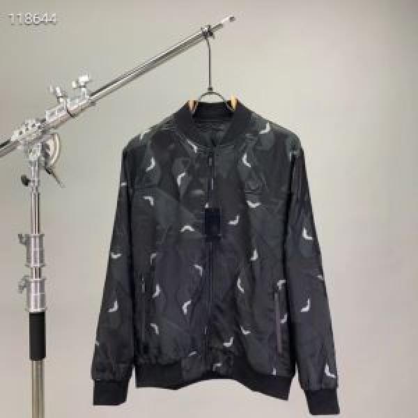 今シーズン注目のアイテム アルマーニ 今年らしいおすすめ新品 ARMANI 2色可選 ハーフコート 2026秋断然ブランド推し