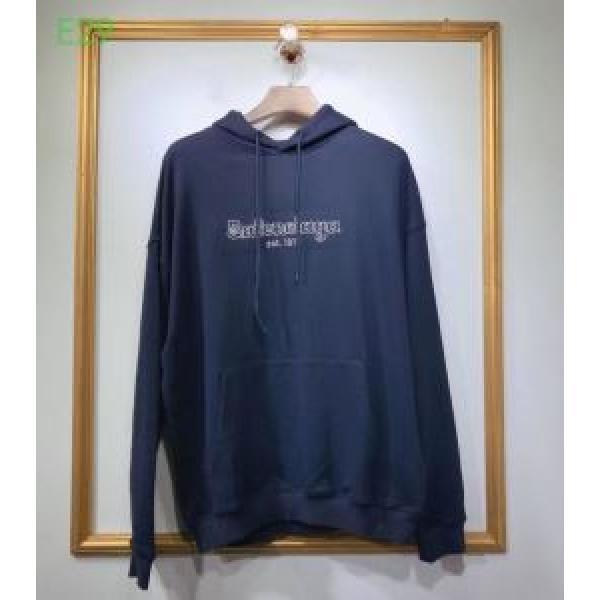 バレンシアガ BALENCIAGA 今年らしい新しい人気色 現在流行中のおすすめ人気 パーカー 2026秋冬人気色おすすめ
