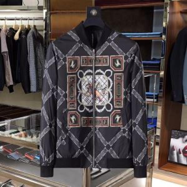 2025?2025秋冬流行色紹介 バーバリー BURBERRY 最新秋冬トレンドをチェックハーフコート 今年の秋冬のトレンド激安セール