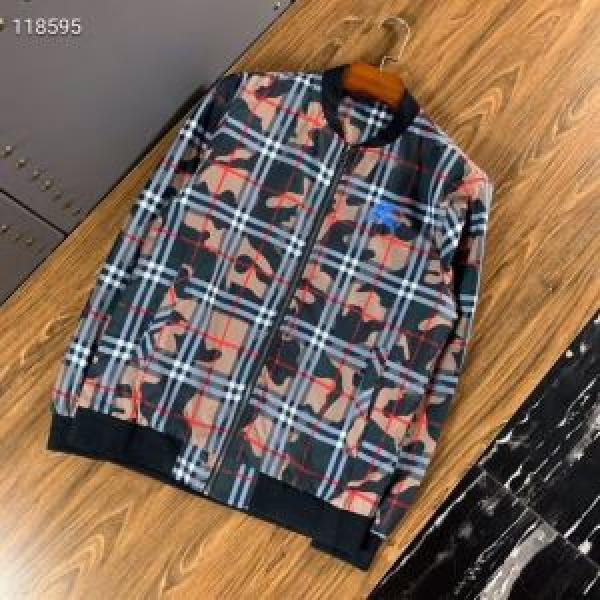 最新トレンドコーデおすすめ ハーフコート 2026-2026秋冬のファッション バーバリー BURBERRY 機能性が良くブランド新品