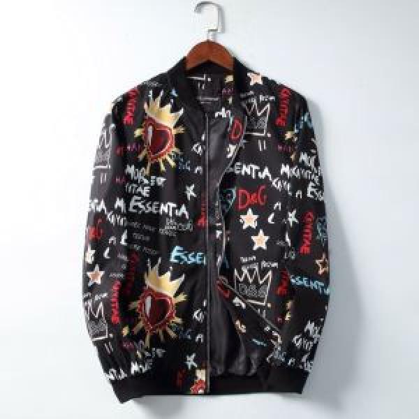 ドルチェ＆ガッバーナ やっぱり優しい色 Dolce&Gabbanaサイズのよさを感じる新作  ハーフコート 2026秋冬トレンド押さえておきたい