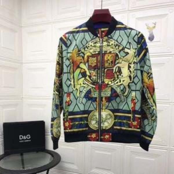 注目の秋ファッション一番 ドルチェ＆ガッバーナ Dolce&Gabbana 人気ブランドの秋冬新色 ハーフコート 2026秋冬トレンド押さえておきたい