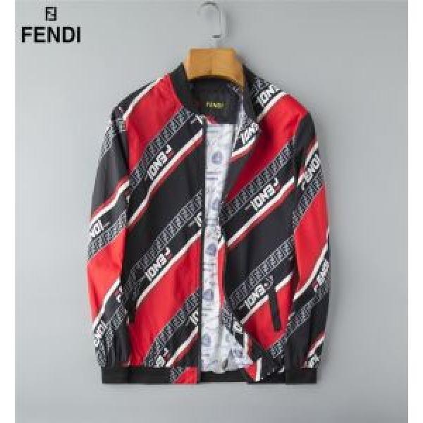2025秋断然ブランド推し フェンディ秋冬にお世話になる定番 FENDIおしゃれなファッションコーデ  ハーフコート 秋冬コーデと相性がいい