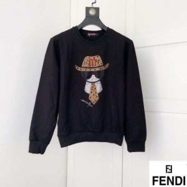 プルオーバーパーカー 2025秋冬トレンドデザイン フェンディ人気の秋冬新作再登場  FENDI 素敵続くトレンド