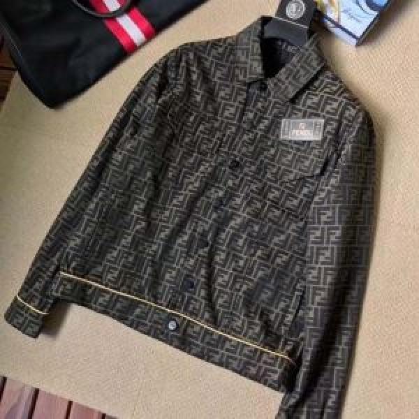 ハーフコート 優しいのに存在感 毎日はちょっとイイ秋冬新品 フェンディ【2026秋冬】今きてる最先端ブランド FENDI