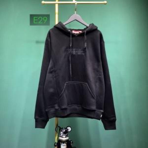 シュプリーム 更にトレンドが急上昇中 SUPREME  パーカー 2026秋のファッショントレンドはこれ
