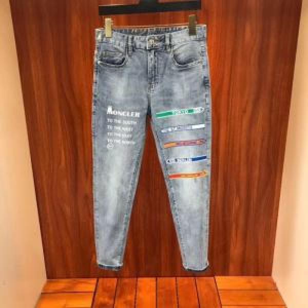 MONCLER モンクレール 今流行りの最新コレクション ジーパン パンツ 2026春夏人気トレンドアイテム