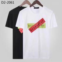 2色可選 大人っぽいファション感 半袖Tシャツ 2026春夏の大注目トレンド ディースクエアード DSQUARED2 大人可愛いスタイル