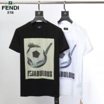 2色可選夏らしい爽やかさ  半袖Tシャツ  2026春夏も引き続き人気セール フェンディ FENDI オシャレな印象に