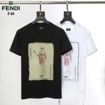 おしゃれ上級者に挑戦   フェンディ FENDI 2色可選 春夏らしい華やか半袖Tシャツ 2026春夏人気トレンドアイテム
