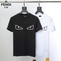 半袖Tシャツ  シンプルながら切れ味のいい フェンディ FENDI2025年春夏シーズンの人気 オシャレ上級者に 2色可選
