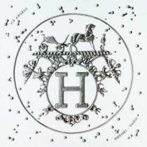 夏ファッションをおしゃれに楽しもう エルメス カーペット HERMES 2026年春夏のトレンドアイテム  幅広い多機能性