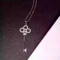 ネックレス ティファニー Tiffany&Co 2026年春夏コレクションに見る 春夏爽やかな新作が流行り.220.