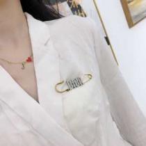 ブローチ 2026年SSトレンド新品登場 春夏ファショントレンドアイテム ディオール DIOR.222.