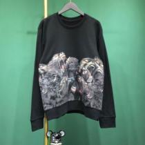 人気夏ファションおすすめ 2026春夏トレンドアイテム ジバンシー GIVENCHY プルオーバーパーカー