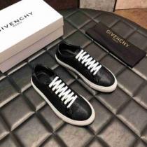 カジュアルシューズ おしゃれな夏ファッション2026 オススメしたい最新注目ファション ジバンシー GIVENCHY