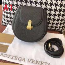 化粧バッグ 夏気分UP最新コレクション ボッテガ ブランド BOTTEGA VENETA  多色選択可 新作コレクションを見る.95.