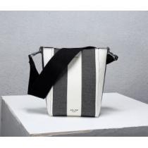 セリーヌ CELINE グッと大人っぽい印象に  レディースバッグ 2026年の夏のマスト 夏らしい抜け感を演出しこの夏は注目新作.352.