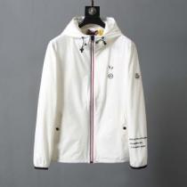 モンクレール MONCLER ブルゾン 2色可選 おしゃれな夏ファッション2026 上品なリラックス感