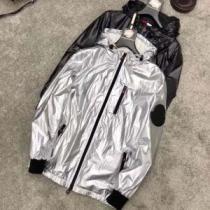 2026年の春夏に着たい モンクレール MONCLER ブルゾン 2色可選 おすすめ大人かわいい着こなし