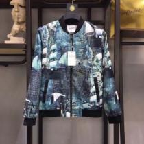 ブルゾン 【2026春夏】最新コレクション 春夏シンプルファッションでOK！ ヴァレンティノ VALENTINO