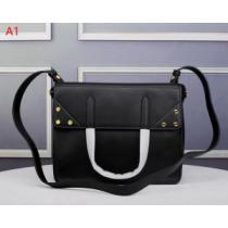 フェンディ FENDI 特に夏は人気アイテム 多色選択可  レディースバッグ今年春夏ファション流行り 暑い今こそ活躍させたい！.150.