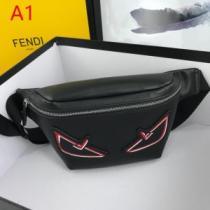 トレンド感があって涼しげ フェンディ FENDI ブラッシュアップして華やかに  レディースバッグ 2026年夏の一押しファッションアイテム.150.