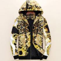 春夏のトレンドアイテム ヴェルサーチVERSACE ブルゾン 2026春夏の大注目トレンド