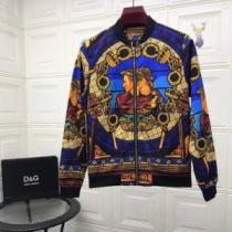 今季のトレンド人気新作 ヴェルサーチVERSACE ブルゾン 2026年春夏のトレンドアイテム