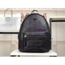 リュック 季節をまたい新作アイテム エムシーエム コピー グッと大人っぽい印象に MCM クールな印象を引き立て  2026即旬な装いに.54.