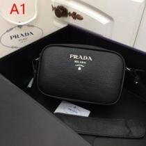 PRADA 春夏のトレンドアイテム レディースバッグ プラダ 爽やかすぎない大人の印象に多色選択可 2026春夏の大注目トレンド.68.