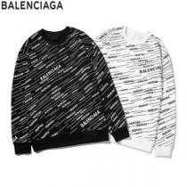 おしゃれに秋を迎えるために バレンシアガ BALENCIAGA 2026トレンドカラー秋冬セール プルオーバーパーカー 2色可選