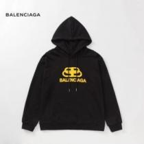 速報！2026年秋ファッショントレンド パーカー バレンシアガ BALENCIAGA 3色可選  大人かわいい秋冬コーデを楽しみ
