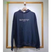 バレンシアガ BALENCIAGA 今年らしい新しい人気色 現在流行中のおすすめ人気 パーカー 2026秋冬人気色おすすめ