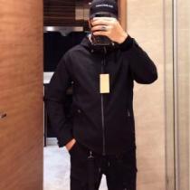 バーバリー さわやかに新品おすすめ BURBERRY 秋にはやる最新作を先取り ハーフコート2026秋冬トレンドアイテム