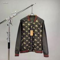 バーバリー BURBERRY 今季トレンド新作はこれ ハーフコート 2026秋冬最重要アイテム  カジュアルコーデオシャレ