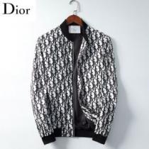 ディオール今季トレンドをうまく取り  DIOR お洒落で秋冬注目トレンド  ハーフコート  2026トレンドファッション新品