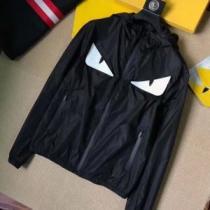 2色可選 今から取り入れられるトレンド フェンディトレンド入り確実最新コレクション FENDI活躍するトレンドアイテム フード付きコート