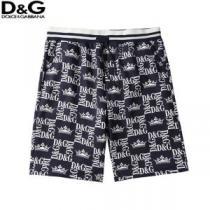 ドルチェ＆ガッバーナ 2026年夏の一押しファッションアイテム Dolce&Gabbana  チノパン 洗練された印象に