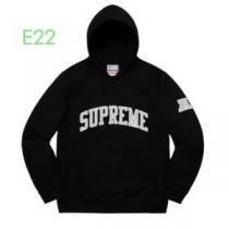 2026年秋冬に欠かせない Supreme NFL x Raiders x &x27;47 Hooded Sweatshirt  2色可選  パーカー 今から取り入れられるトレンド