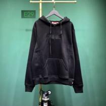 シュプリーム 更にトレンドが急上昇中 SUPREME  パーカー 2026秋のファッショントレンドはこれ