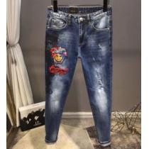 クールな印象を引き立て ヴェルサーチ ジーパン パンツ VERSACE ...