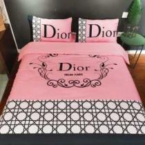 秋っぽさも演出 ディオール DIOR 暖かみを感じるコーデになる 寝具4点セット 2026年秋冬に欠かせない